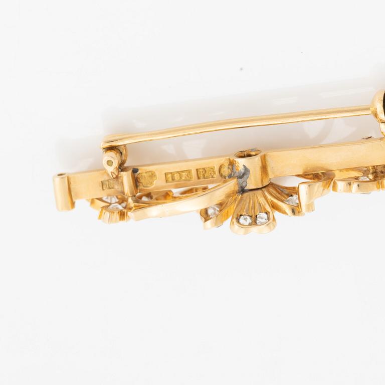 Old cut diamond brooch.