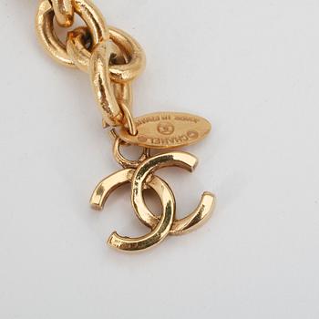 SKÄRP, Chanel.