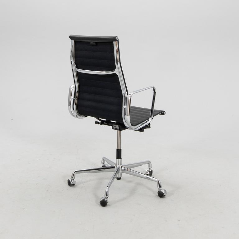 Charles & Ray Eames, skrivbordsstol, "Aluminium group", modell EA 119, Vitra 2010-tal.