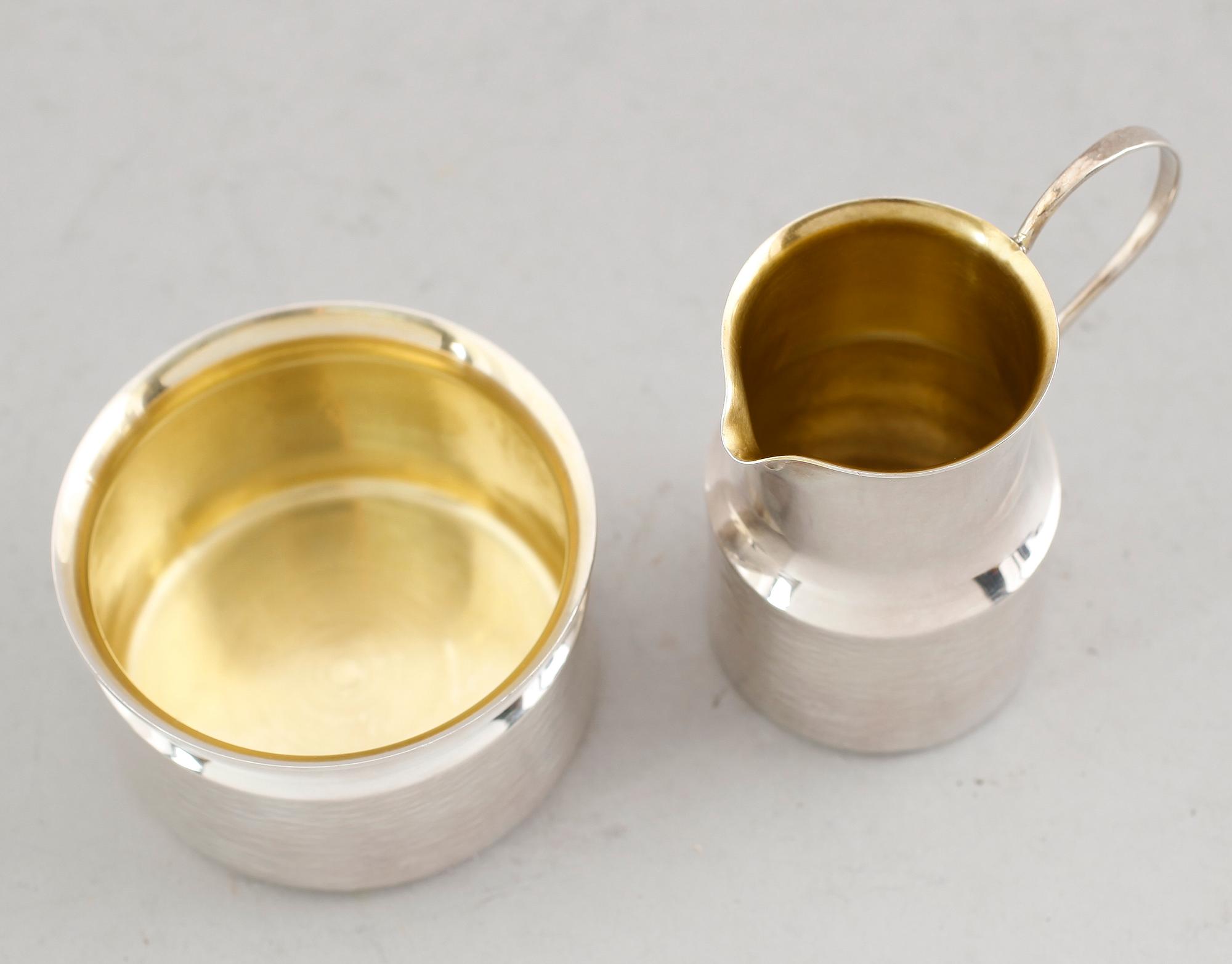 SOCKERSKÅL OCH GRÄDDKANNA, silver, Ceson, 1973. Vikt ca 135 gram.