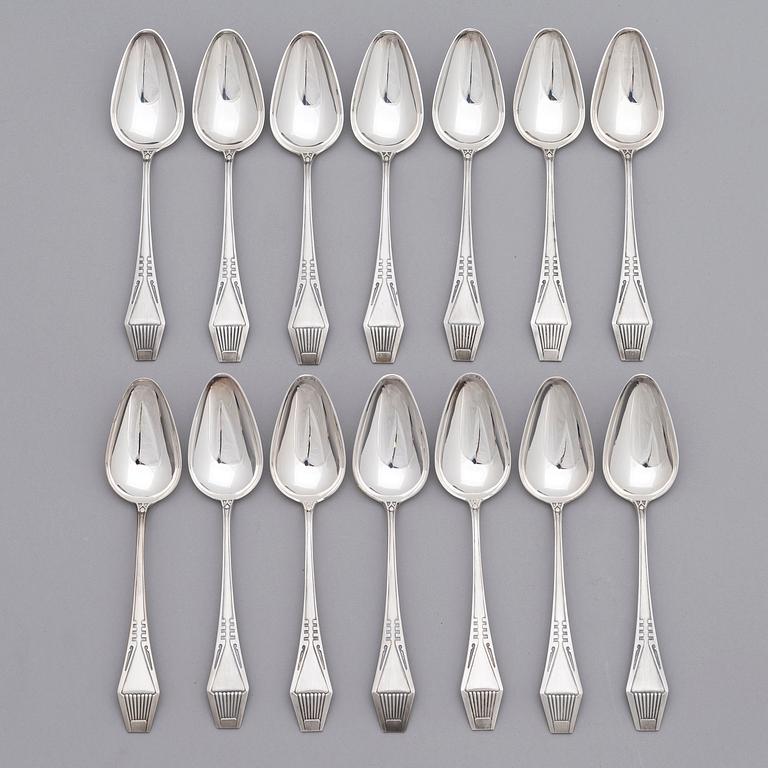 A 131-piece set of 'Suomi' silver cutlery, Suomen Kultaseppä oy/ Kultateollisuus oy, Turku 1927-1991.