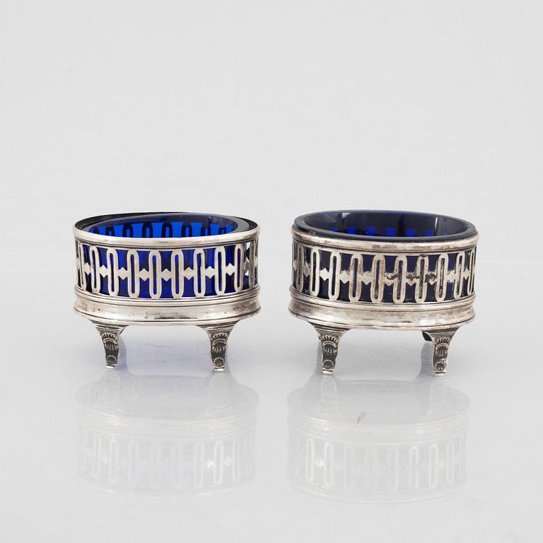 Gustav Hamnqvist, saltkar, ett par, silver och glas, Åmål 1810.