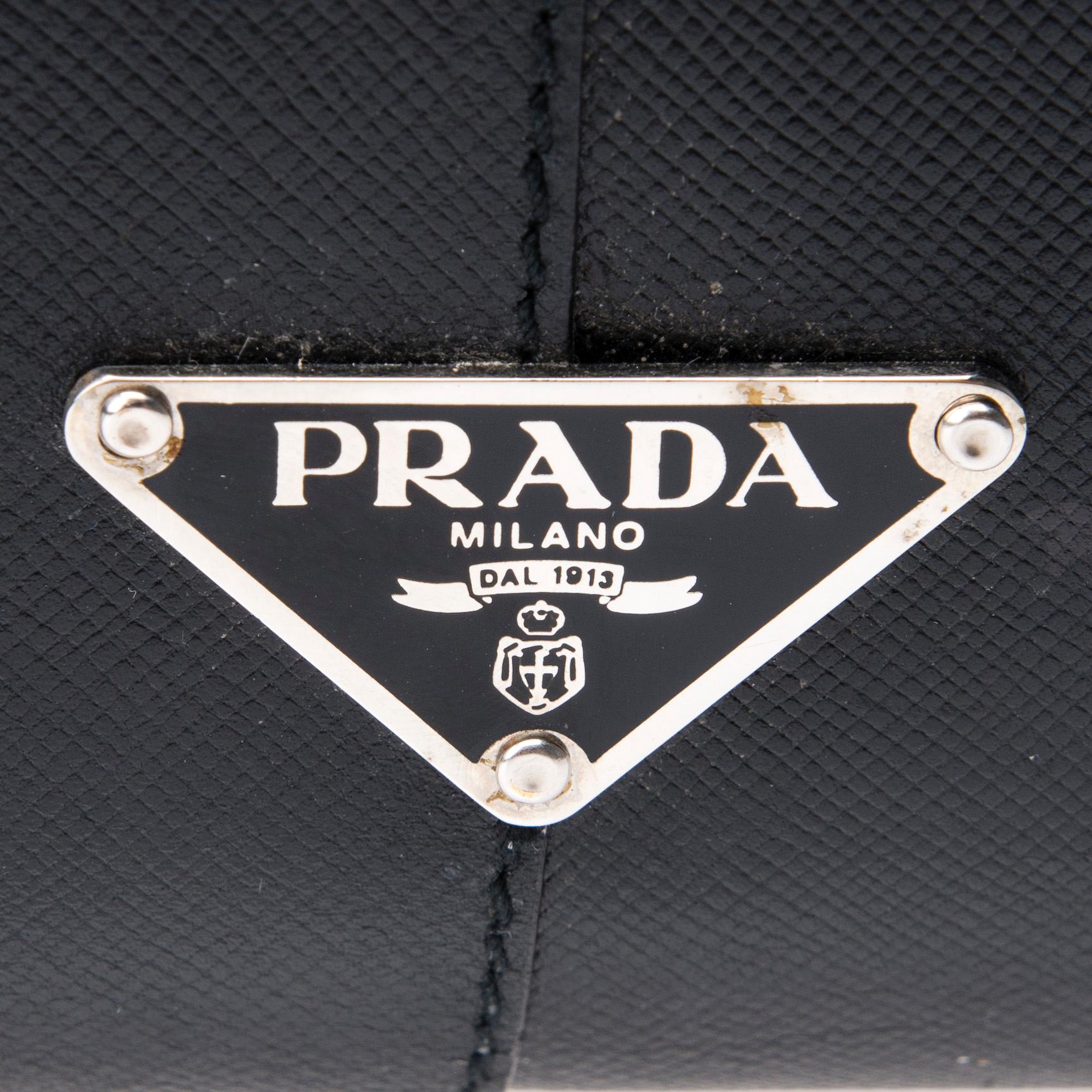 VÄSKA, Prada.