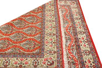 Matta, Senneh, part silk, ca 343 x 232 cm.