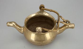 KANNA, brons, Lavabo-modell, Mellaneuropa 1800-tal, möjl. äldre.