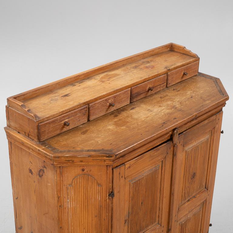 A pine wood cabinet, first part of the 19th Century.