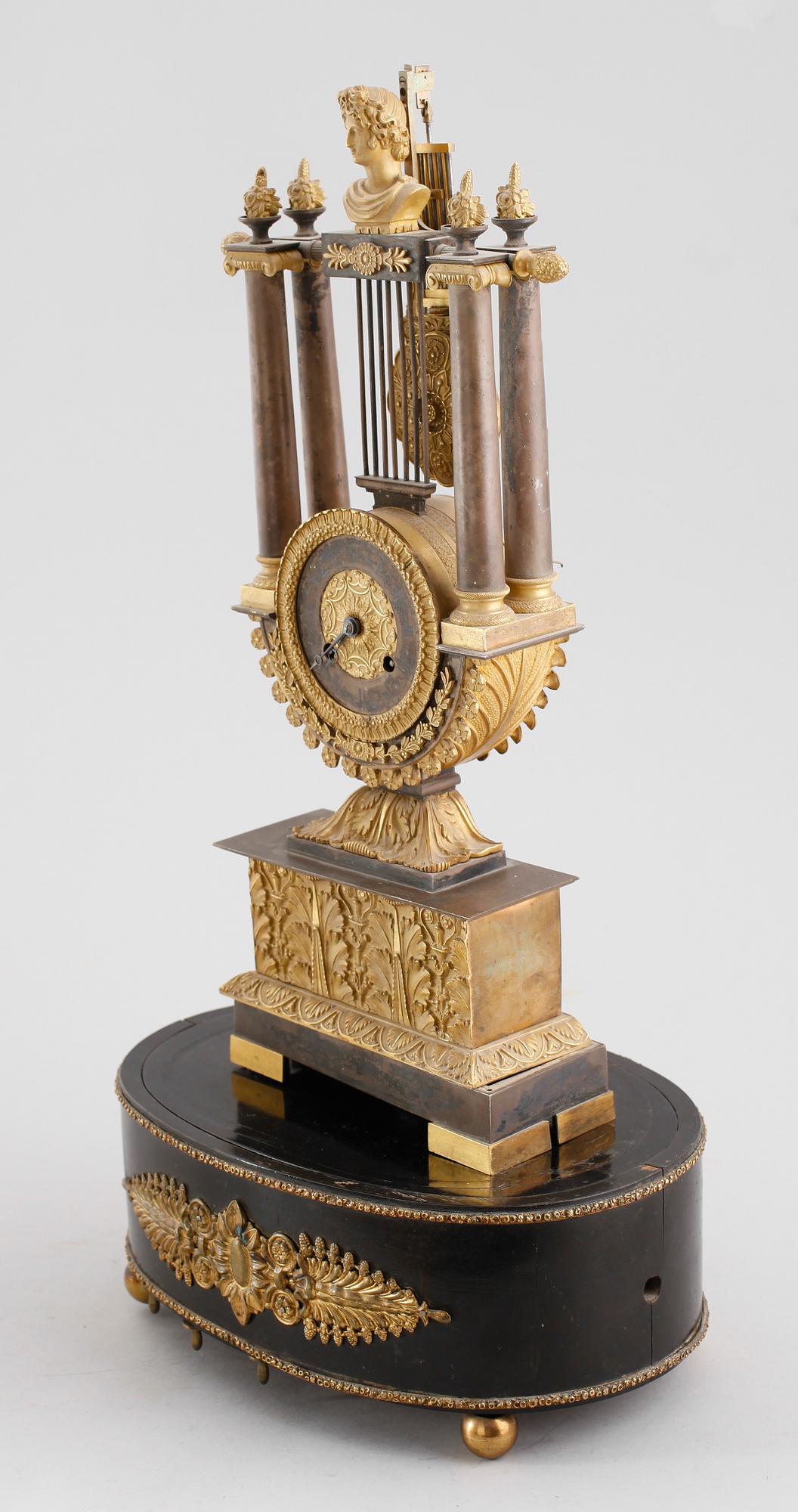 BORDSPENDYL, empire, Frankrike, 1800-talets första hälft.