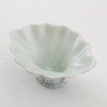 Wine tasting bowl porcelain, blanc-de-chine, China, 19th century.