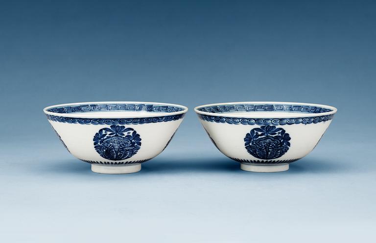 A pair of blue and white bowls, Qing dynasty, Yongzheng (1723-35), with Xuande four character mark.