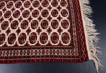 MATTA, bochara. Ca 188 x 128.