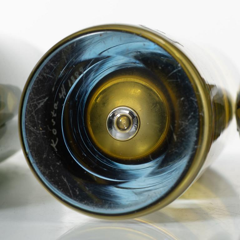 Vicke Lindstrand, four vases, Kosta, mid-20th century.