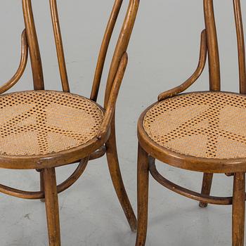 STOLAR, ett par, Thonet-stil, omkring 1900 / 1900-talets början.