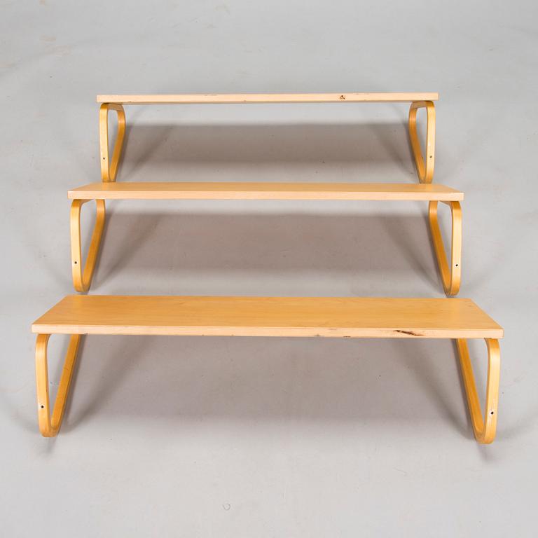 Alvar Aalto, hyllor, 3 st, modell 112B, Artek, 1900-talets slut.