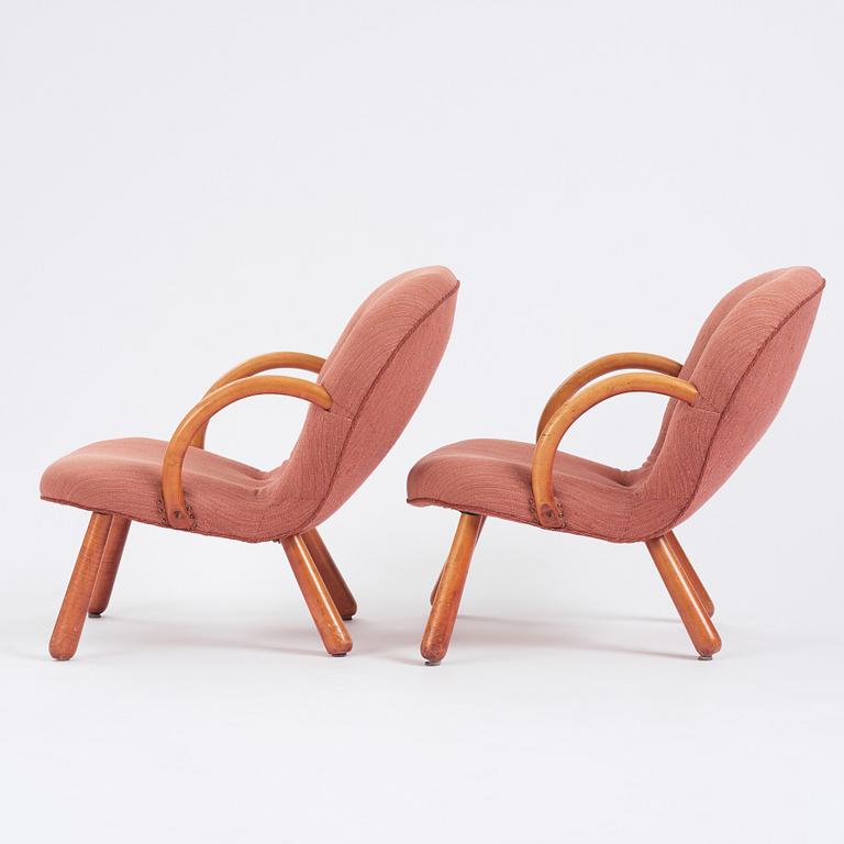 Swedish Modern ett par, "Clam chairs",  möjligen  Erik Eks Snickerifabrik, sannolikt 1950-tal.