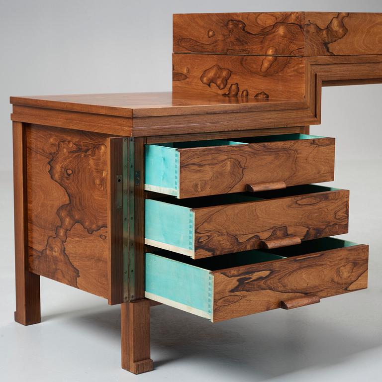 A Carl Hörvik modernist palisander desk by Nordiska Kompaniet for the 1930 Stockholm Exhibition, Sweden.