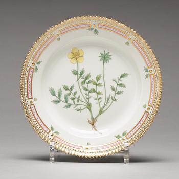 A set of six Royal Copenhagen, 'Flora Danica' dishes, Denmark, 20th Century.