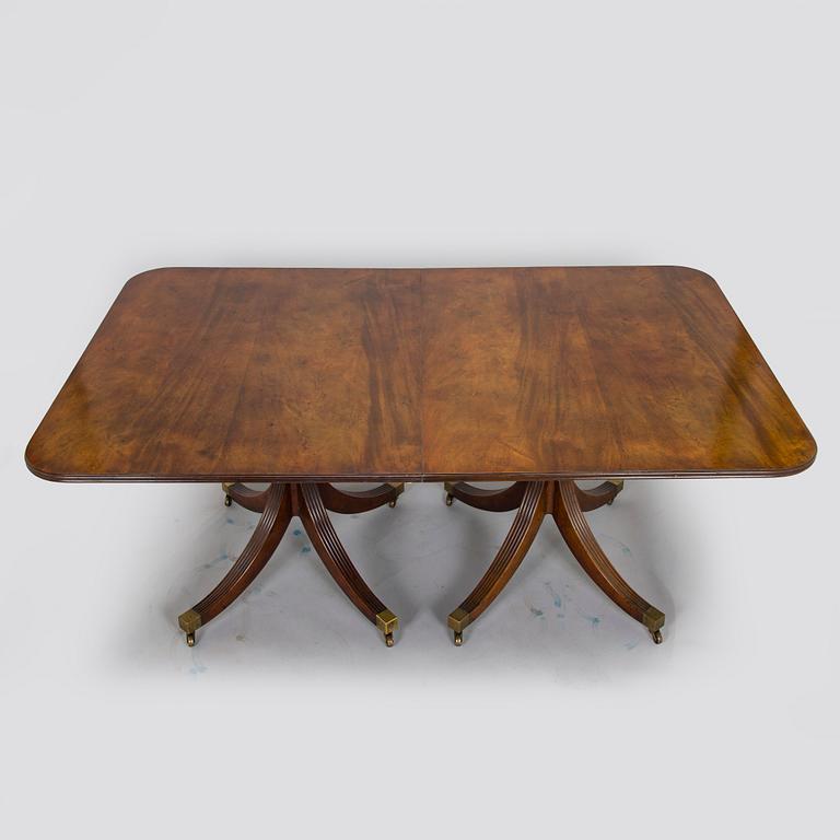 Matbord och stolar, 8 st, mahogny, regency-stil, 1900-talets slut.