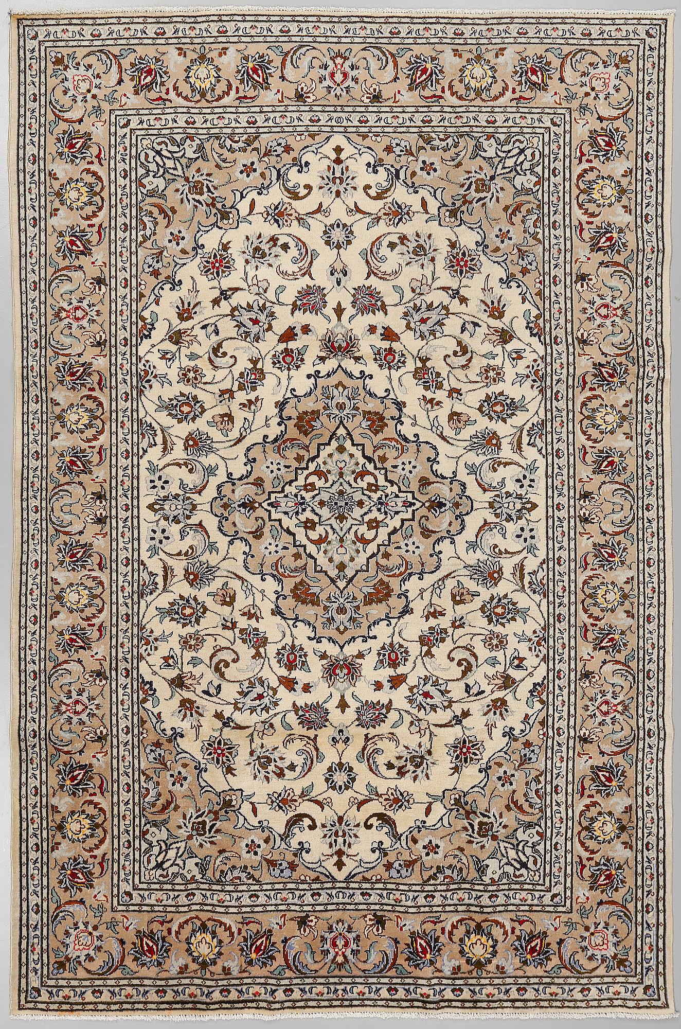MATTA, Keshan, 1900-talets senare del, 300 x 203 cm.