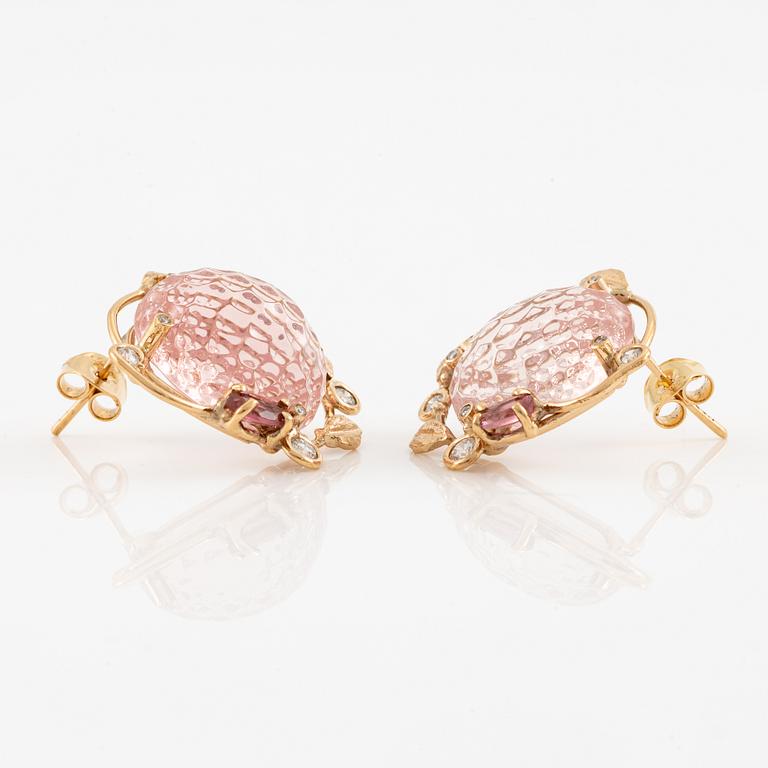 Earrings with rose quartz, tourmalines, and brilliant-cut diamonds.