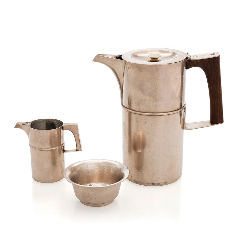 Tapio Wirkkala, A 3-piece serving ware "Cumulus" made to order for Finnair, Kultakeskus (Hopeakeskus). Designed in 1968.