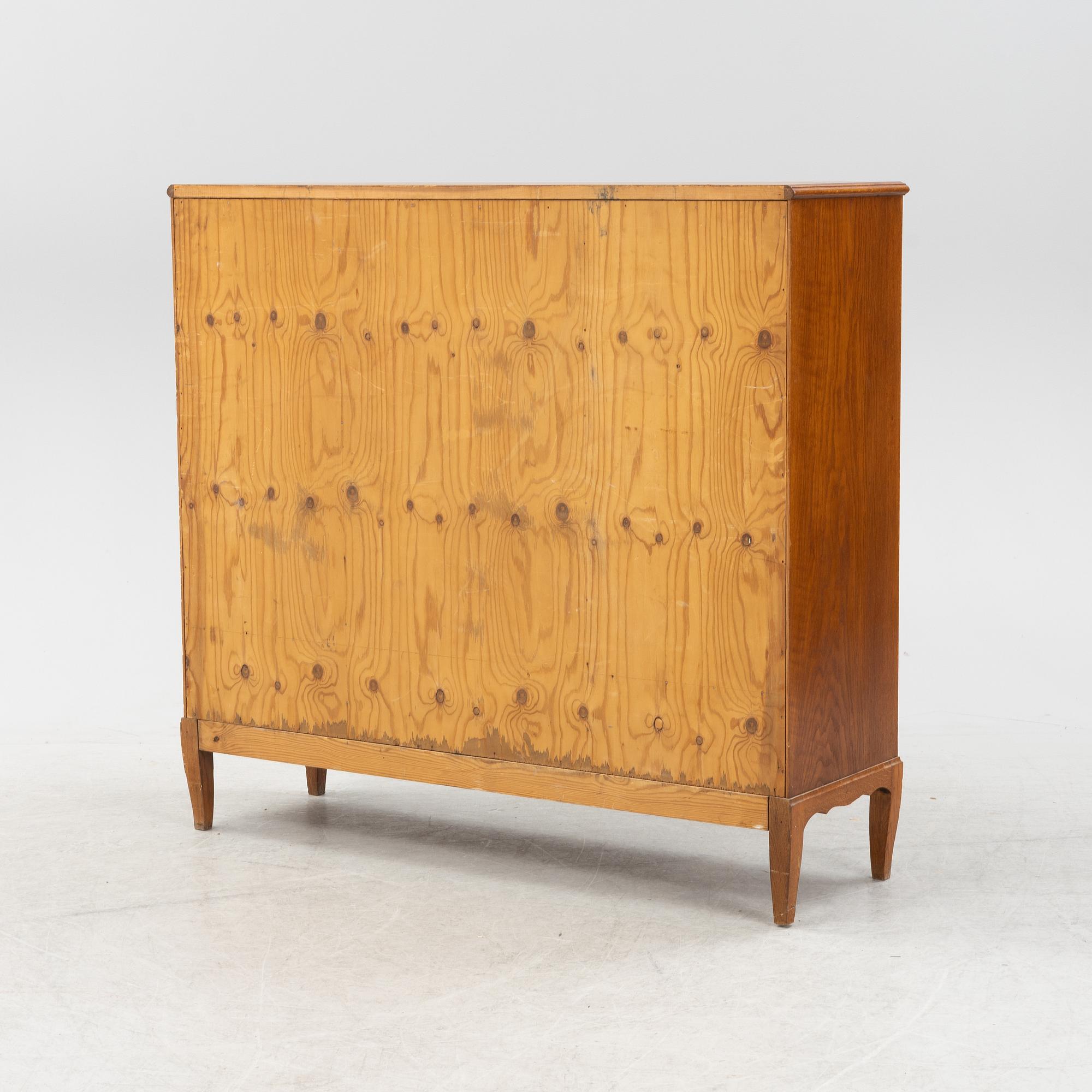 Vitrinskåp, 1920-tal.