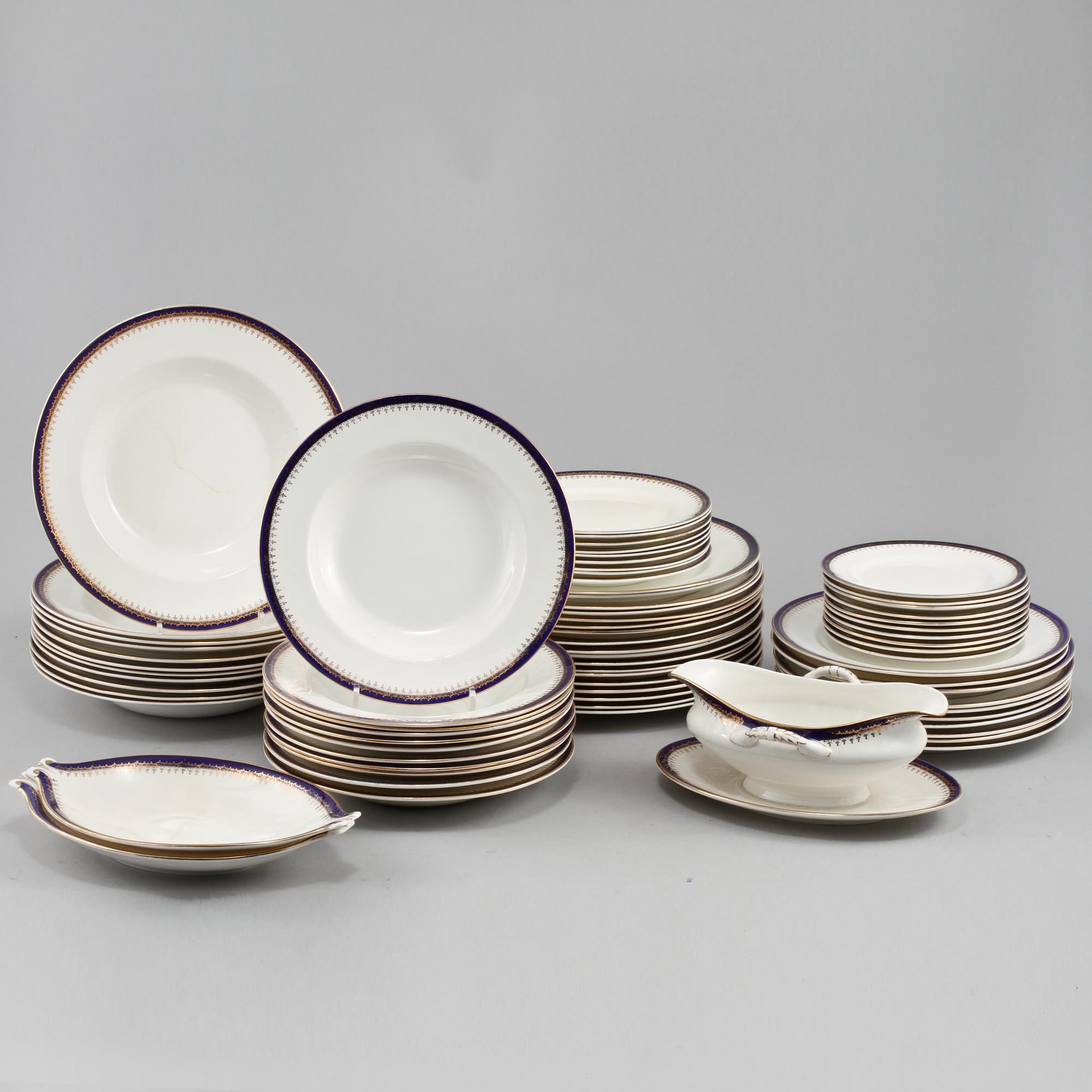 SERVISDELAR, 72 st, flintgods, Gustavsberg, omkring 1900.