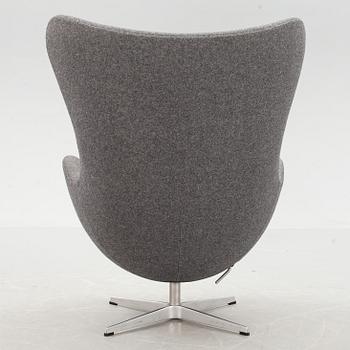 FÅTÖLJ, "Ägget", Arne Jacobsen, Fritz Hansen 2002.