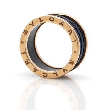 Bulgari, B.Zero1 ring. 18K gold and lapis lazuli.
