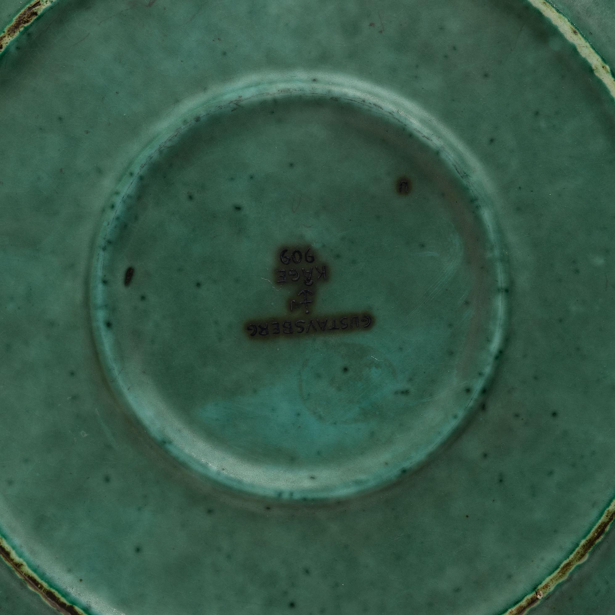 Wilhelm Kåge, an 'Argenta' stoneware dish, Gustavsberg, Sweden 1940.