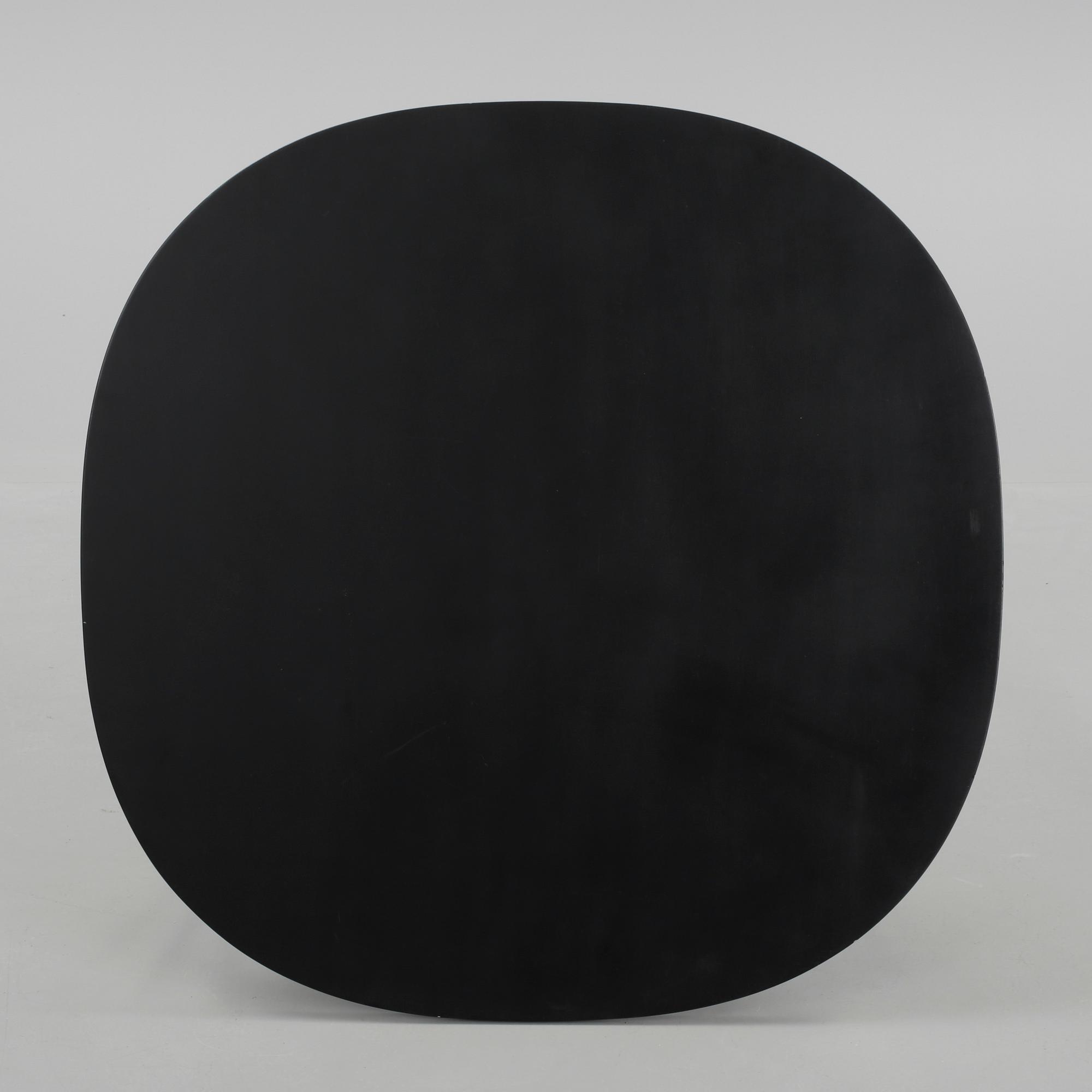 BORD,"Supercirkulär" design Bruno Mathsson och Piet Hein för Bruno Mathsson International.