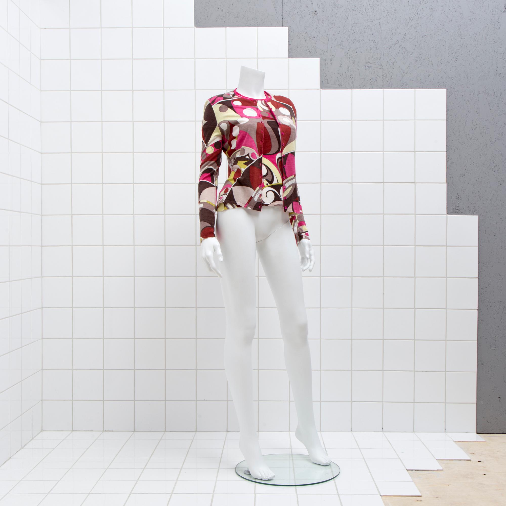 TRÖJSET, Emilio Pucci, storlek italiensk 44.