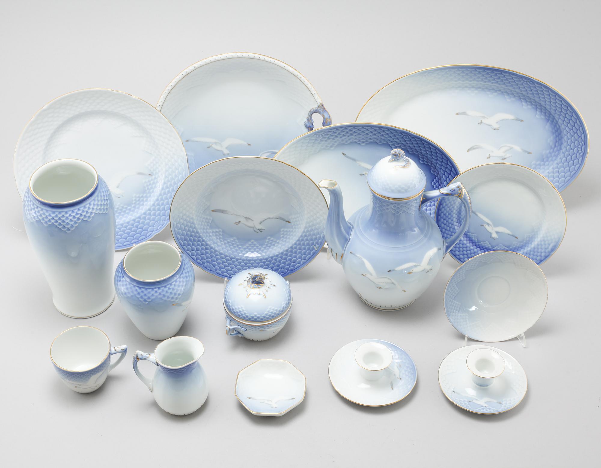 A porcelian set table ware of 57 pcs, Bing & Gröndahl, from the latter half of the 20th century.