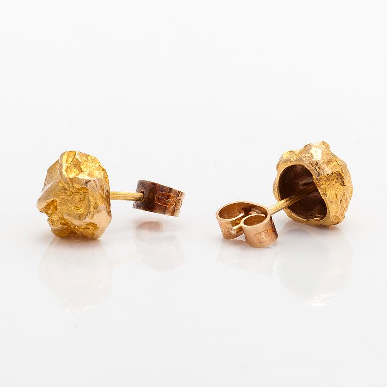 Björn Weckström, a pair of 14K gold 'Nugget' earrings. Lapponia 1963-64.