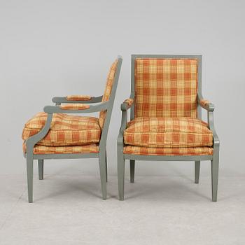 KARMSTOLAR, ett par, gustaviansk stil, 1900-talets senare hälft.
