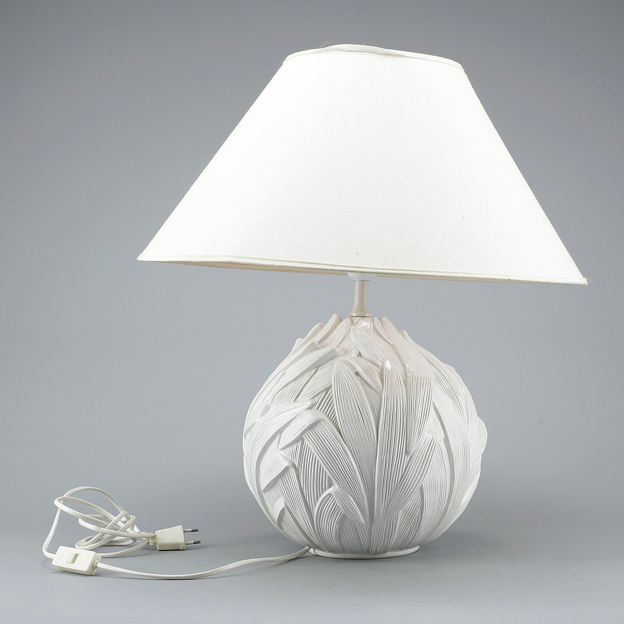 BORDSLAMPA, keramik, 1900-talets andra hälft.