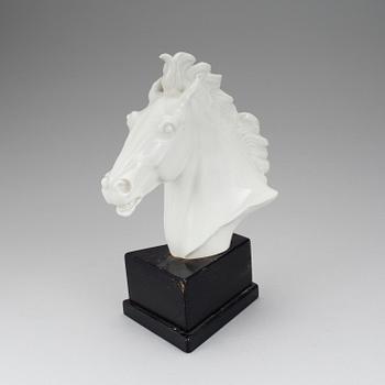A PORCELAIN SCULPTURE by Erich Oehme, Meissen, 1949.