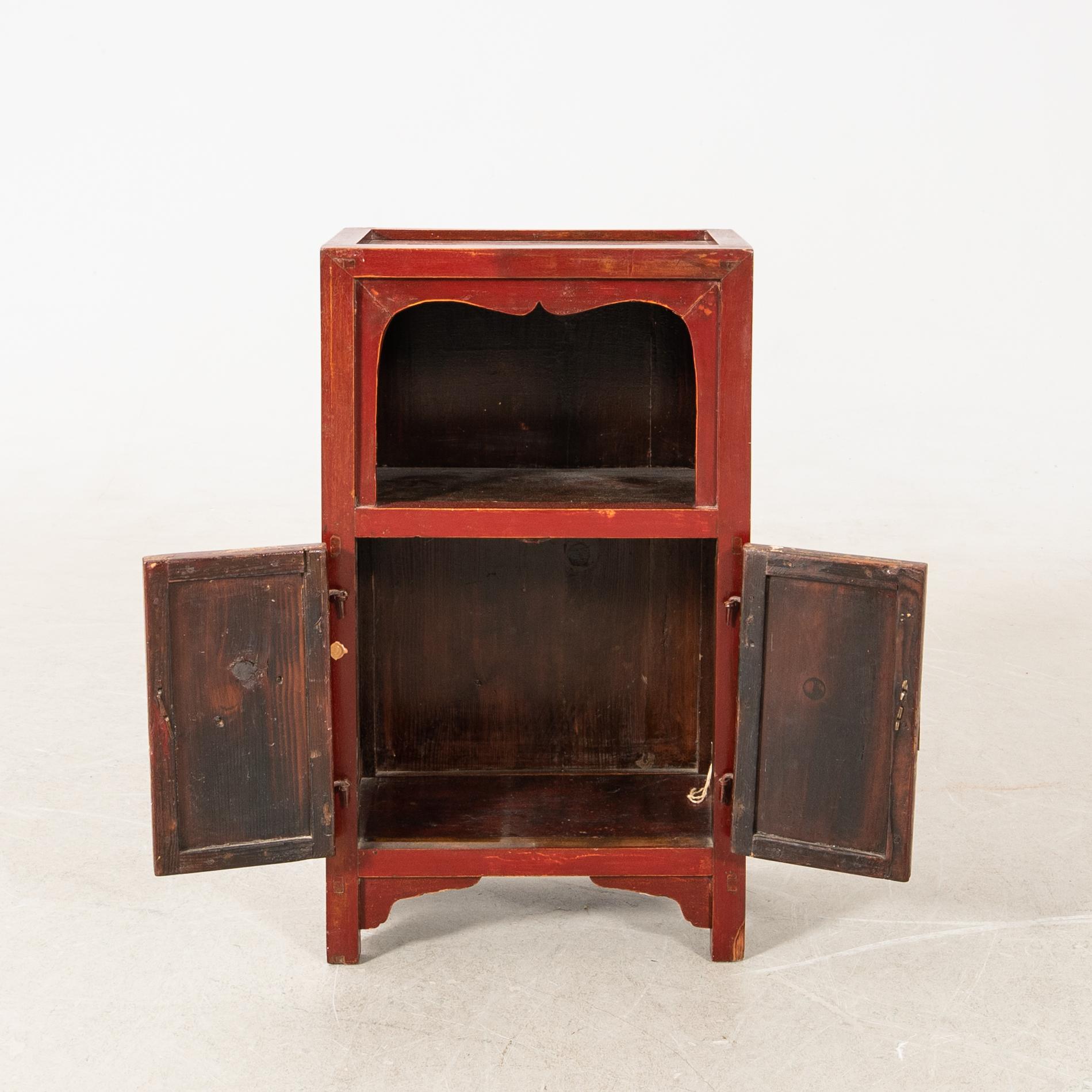 Bedside table/Cabinet China 20th century.
