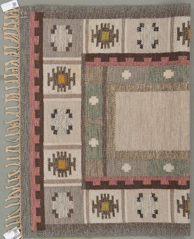 MATTA, rölakan, Signerad IS (Ingegerd Silow). Ca 202x138 cm.