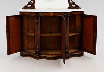 SPEGELSKÄNK, England, 1800-talets andra hälft.