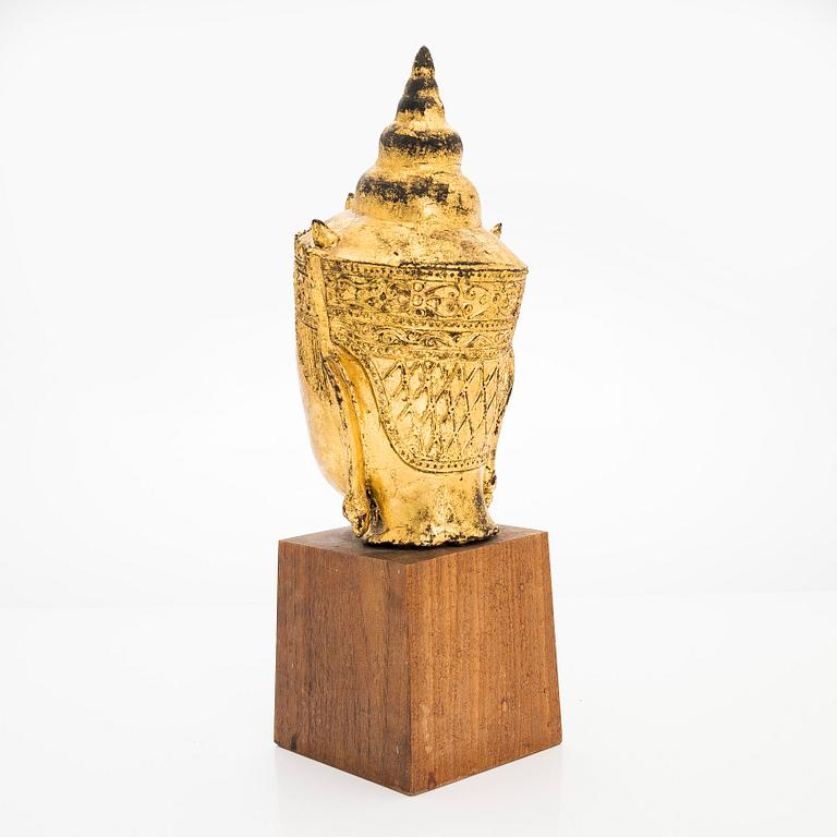 Skulptur, förgylld, Burma, 1900-talets senare del.