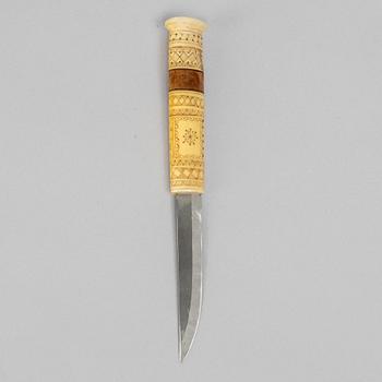 Sixten Lindberg, a reindeer horn knife, signed.