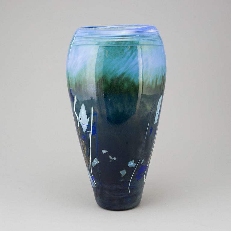 GOLVVAS, glas, Maud Bugge, Hadeland glasbruk Norge, 2001.