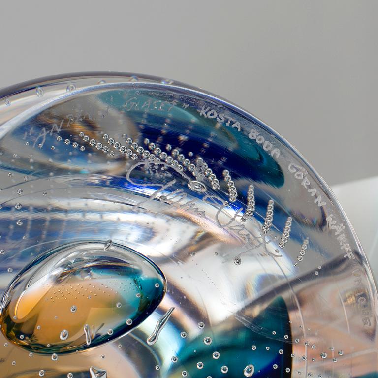 GÖRAN WÄRFF, glasskulptur, "Anden i Glaset", Kosta Boda 1900-taelts senare del. Unik.
