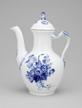 KAFFESERVIS, 27 del, porslin, Blå Blomst, Royal Copenhagen, 1900-talets andra hälft.