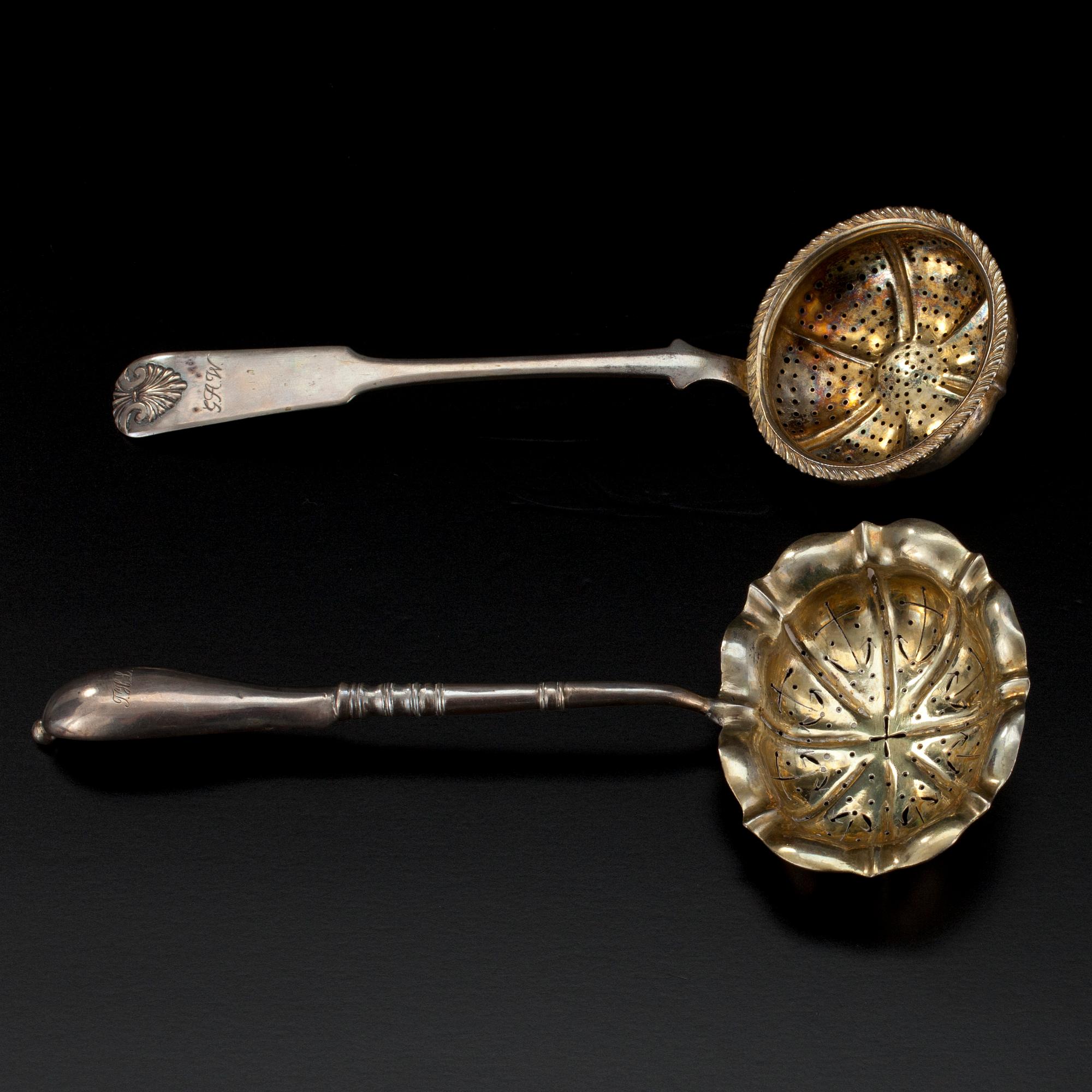 STRÖSKEDAR, 2 st, silver. Finland medlet av 1800-talet. Vikt 108 g.