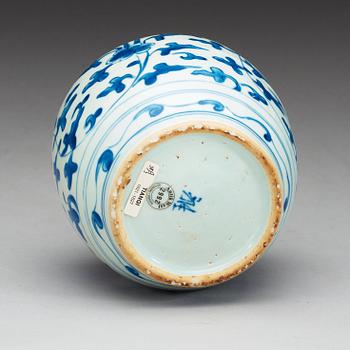 A blue and white jar, Ming dynasty, 17th Century.