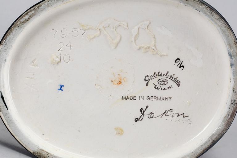 Stefan Dakon stoneware figurín for Goldscheider.