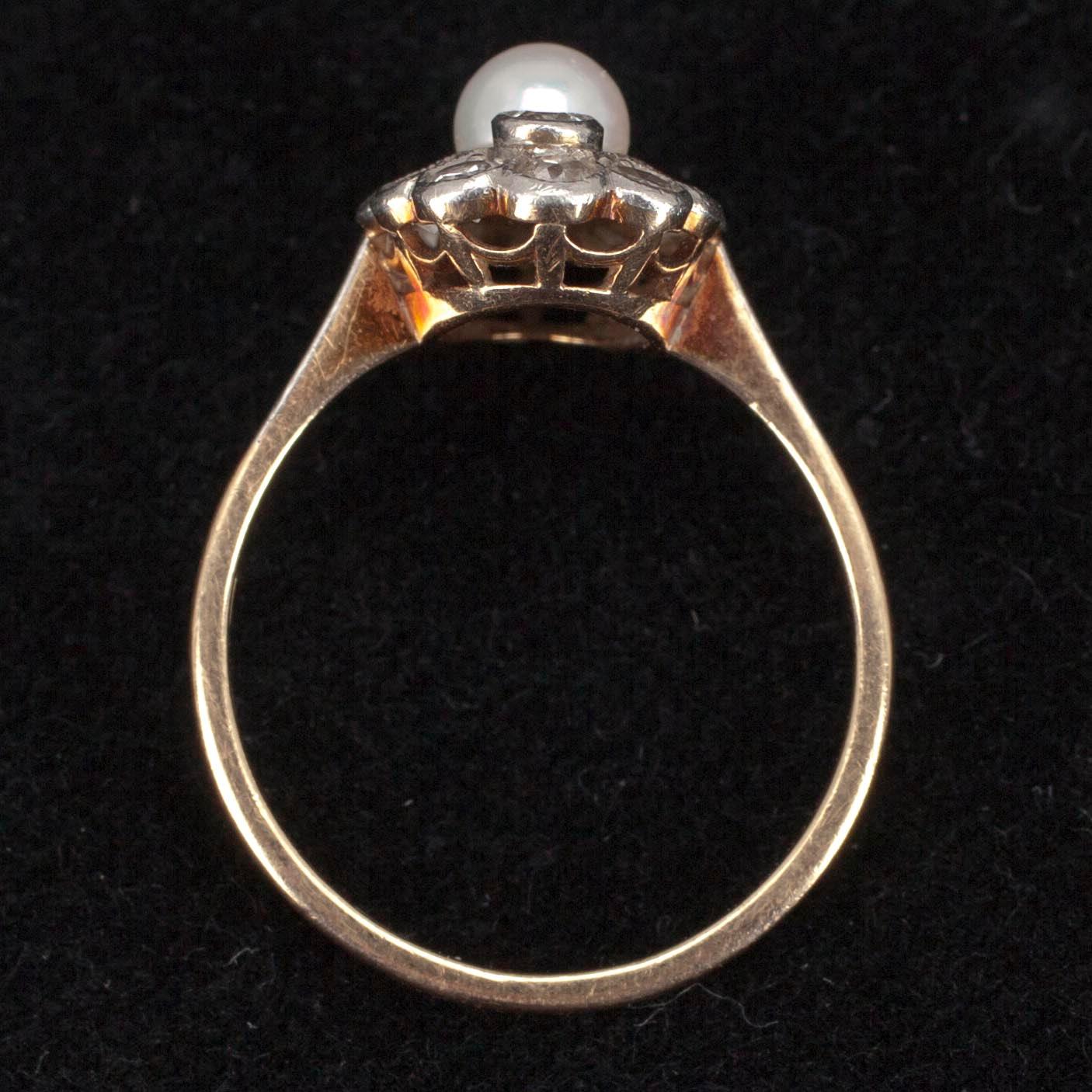 RING, guld 14 K, pärla samt diamanter  tot. ca 0,56ct, Paavo Koski Helsingfors 1951.