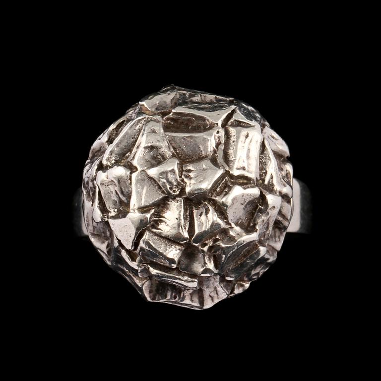 RING, sterlingsilver, Bengt Hallberg, Köping, 1971. Vikt 9 g.