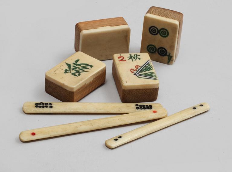 MAHJONGSPEL, mahogny. Kina, 1900-talets början.